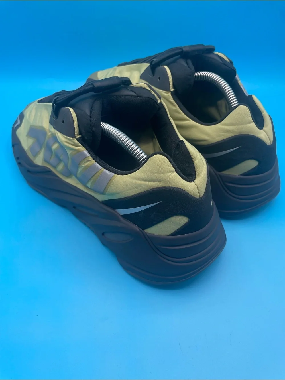 Adidas Yeezy Boost 700 MNVN Resin